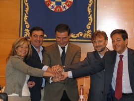 firma convenio colegio.jpg